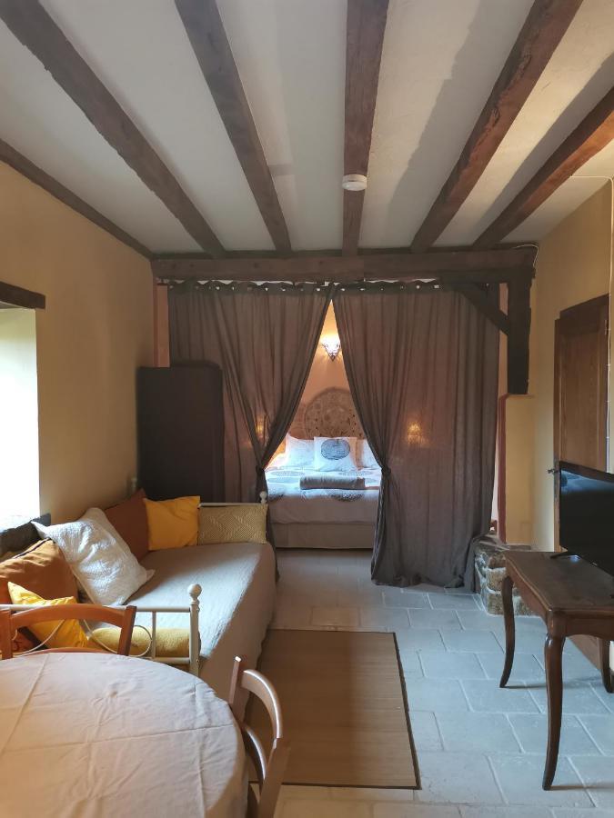 Domaine Des Maillets Bed and Breakfast Blot-l'Eglise Buitenkant foto